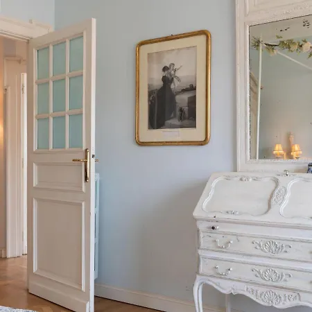 Pieds Dans L'eau 2 By Interhome *