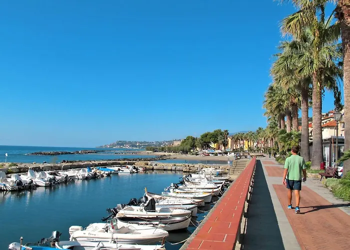Pieds Dans L'eau 2 By Interhome Riva Ligure